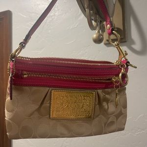 Coach wristlet Poppy pink!